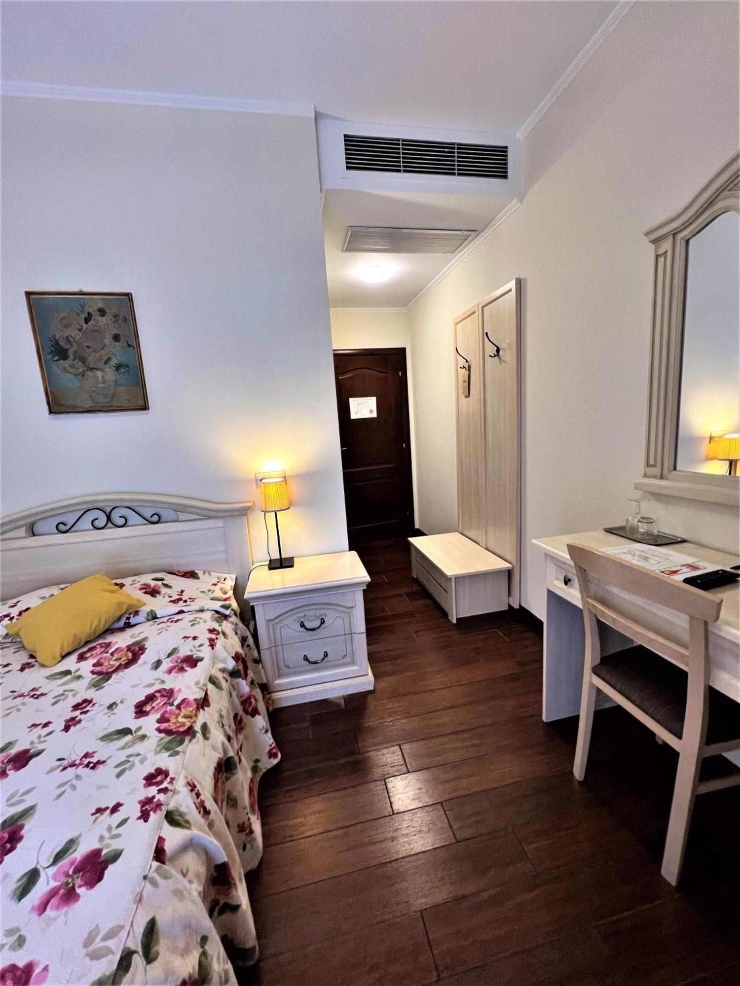 Park Villa - Boutique Hotel Тімішоара Екстер'єр фото