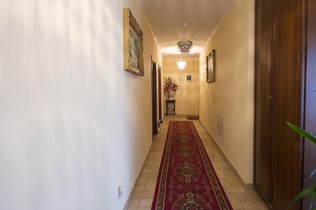 Park Villa - Boutique Hotel Тімішоара Екстер'єр фото
