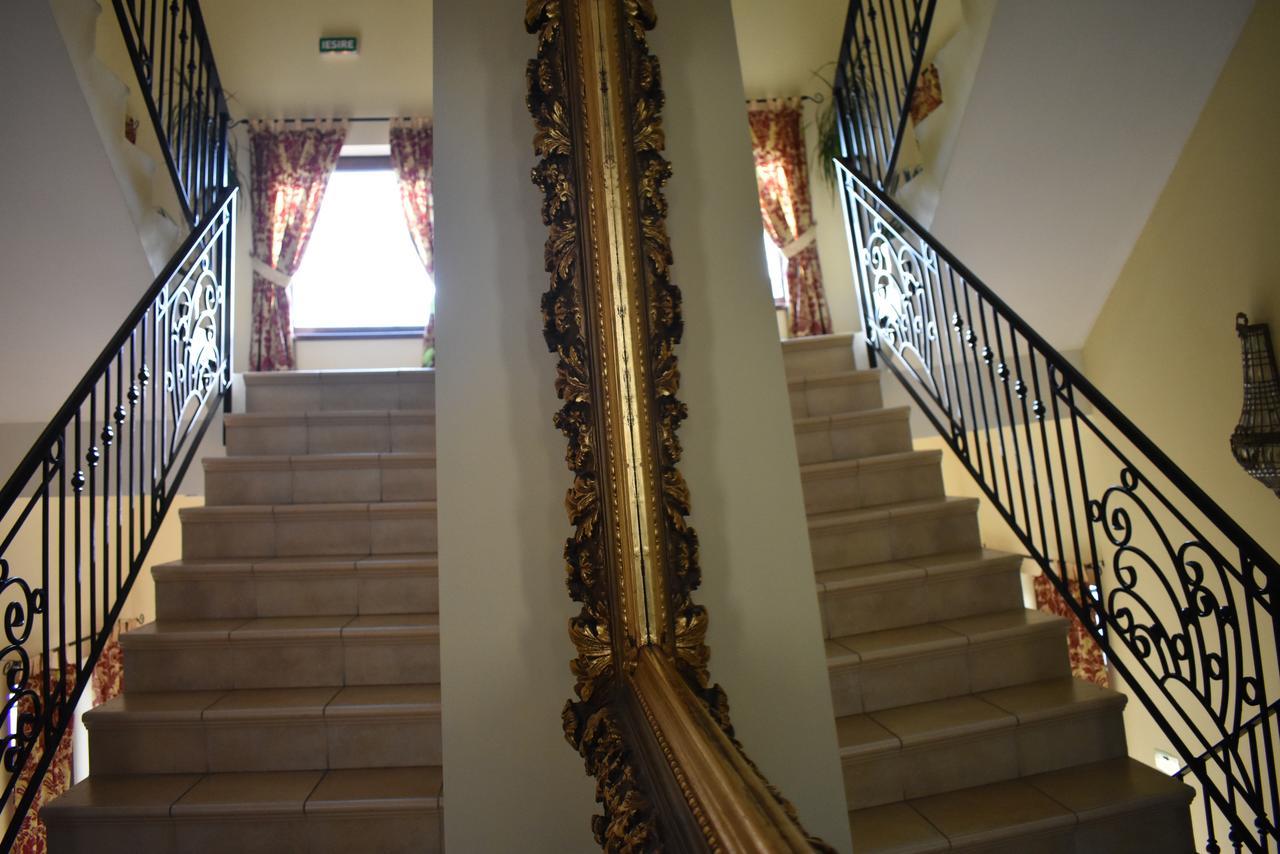Park Villa - Boutique Hotel Тімішоара Екстер'єр фото
